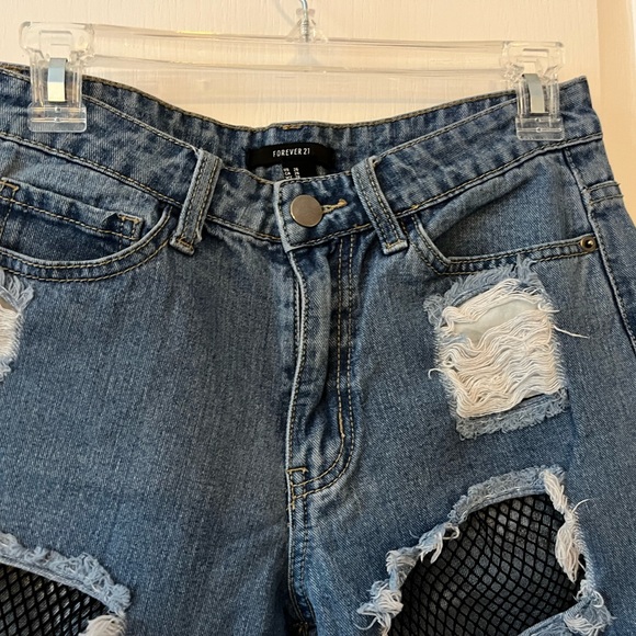 Forever 21 Distressing/Frayed Jeans Cut Out Fishnet Patches Straight Leg Size - Picture 4 of 9